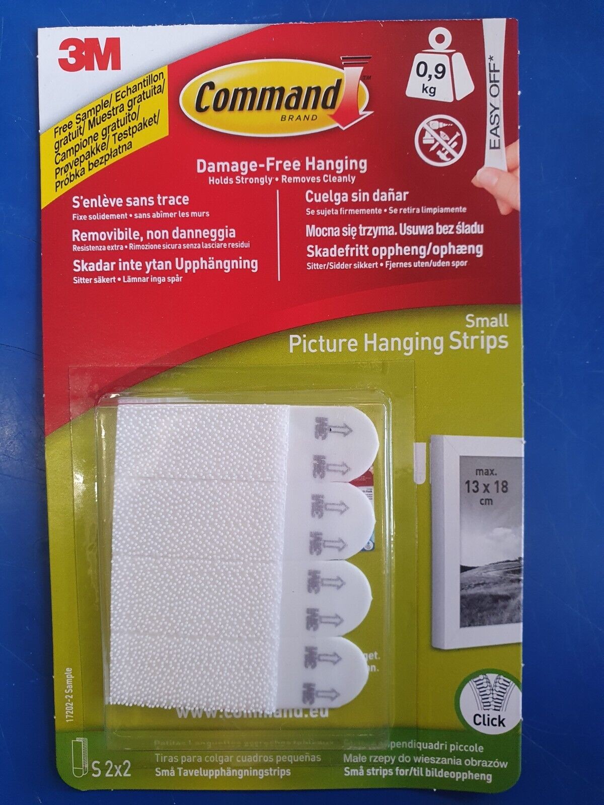 3M Command Picture Hanging Strips Small 0.9kg 2X2 (13x18cm) (17202)