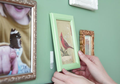3M Command Picture Hanging Strips Small 1.8kg 4pk (20x25cm) (17202)
