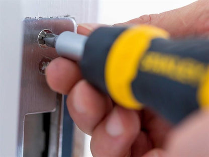 Stanley Multibit Ratchet Stubby Screwdriver & Bits (0-66-358)